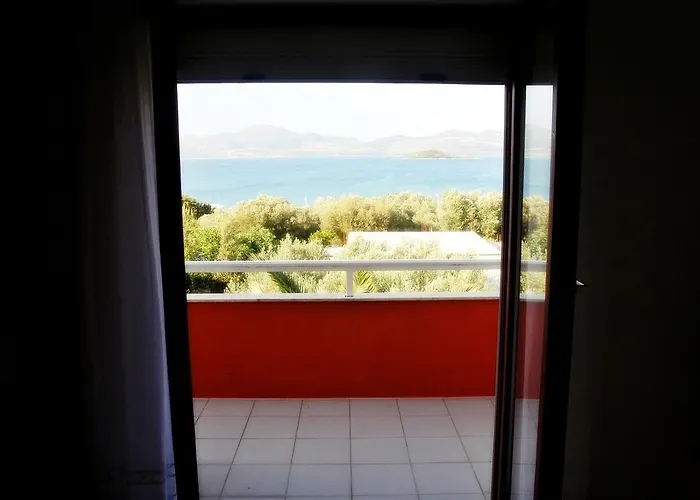 Kuca Za Odmor Gabriella 펜션 Drače